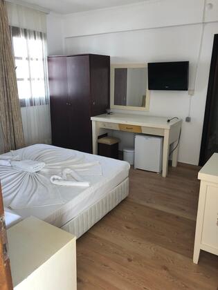 Sun And Sea Beach Hotel - Görsel 24