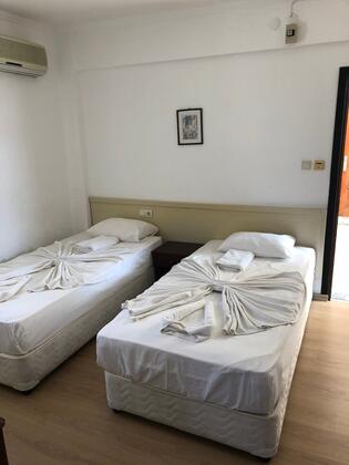 Sun And Sea Beach Hotel - Görsel 28