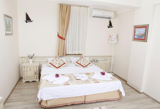 Alaçatı Marina Palace - Görsel 10