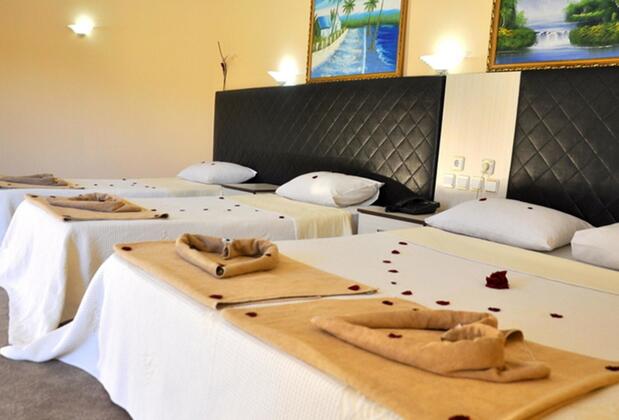 Musti's Royal Plaza Hotel - Görsel 9