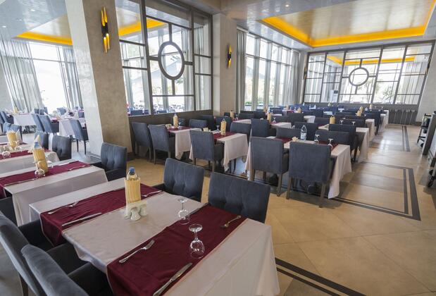 The Roxy Luxury Moon - Görsel 12