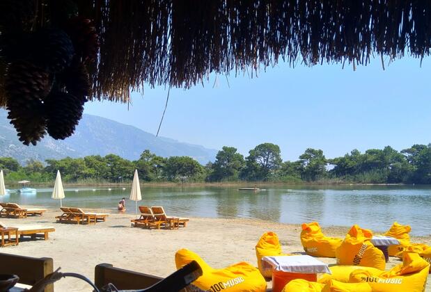 Green Pine Beach & Bungalows - Görsel 10