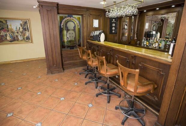 Golden Crown Hotel - Görsel 10