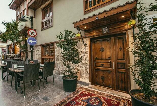 Famous Family Hotel - Görsel 5