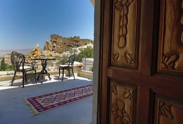 Phocas Cave Suites - Görsel 3