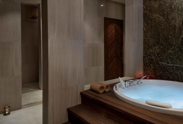 Reges A Luxury Collection Resort & Spa Çeşme - Görsel 32