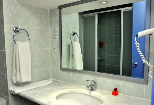 Blue Night Hotel - Görsel 4