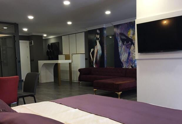 Karikatur Bi Hotel - Görsel 7