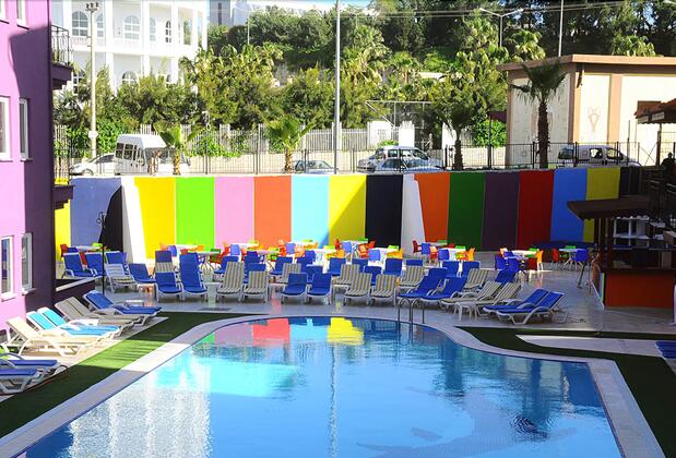 Rainbow Castle Hotel - Görsel 4