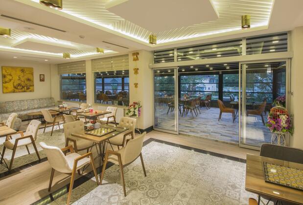 Jolnar Garden Hotel - Görsel 32