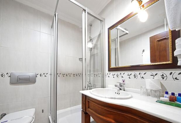 Azade Hotel - Görsel 15