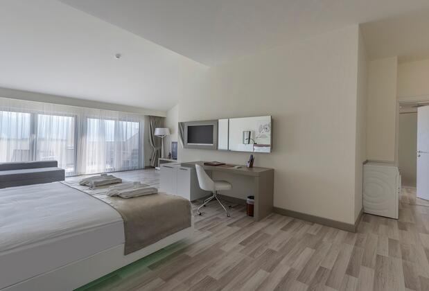 Flora Garden Ephesus - Görsel 20