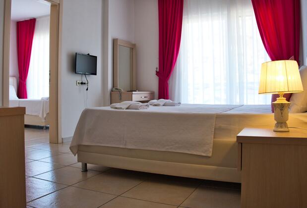 Defne Lorina Hotel - Görsel 13