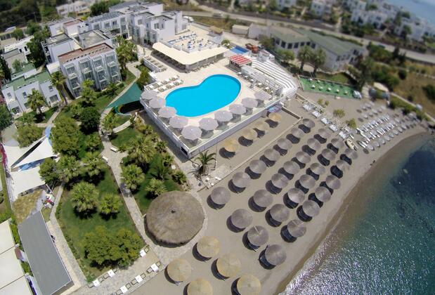 Charm Beach Hotel - Görsel 3