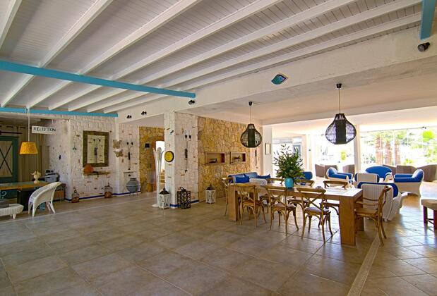 Charm Beach Hotel - Görsel 8