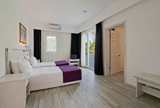 Charm Beach Hotel - Görsel 18