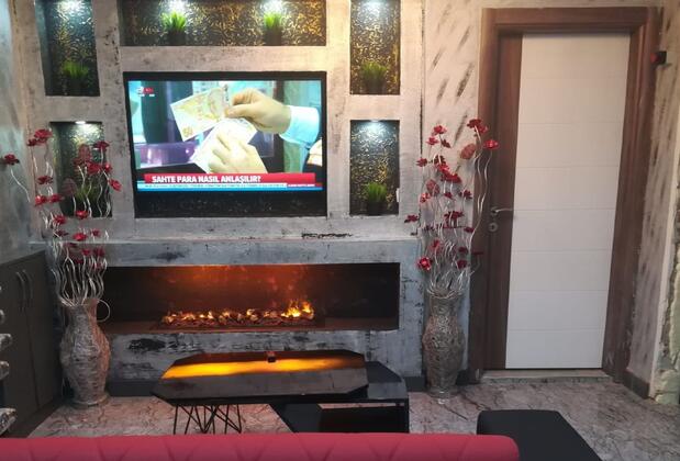 Hotel Enceladus - Görsel 3