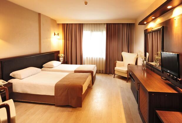 Üstün Hotel Alsancak - Görsel 9