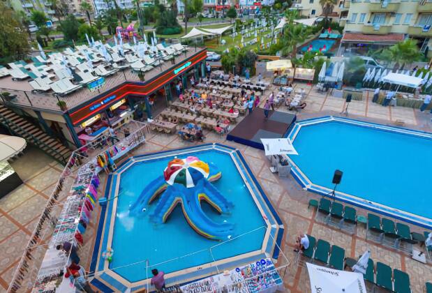 Club Exelsior - Görsel 8