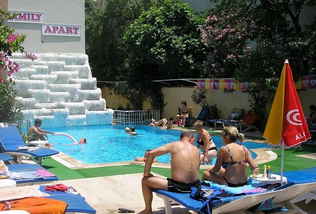 Family Apart - Görsel 4