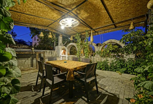 Maron Stone House - Görsel 3