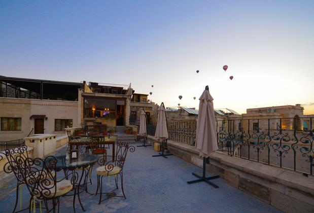 Vineyard Cave Hotel - Görsel 8