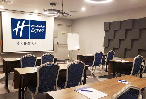 Holiday Inn Express İstanbul Ataköy Metro Otel - Görsel 23