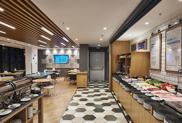Holiday Inn Express İstanbul Ataköy Metro Otel - Görsel 7