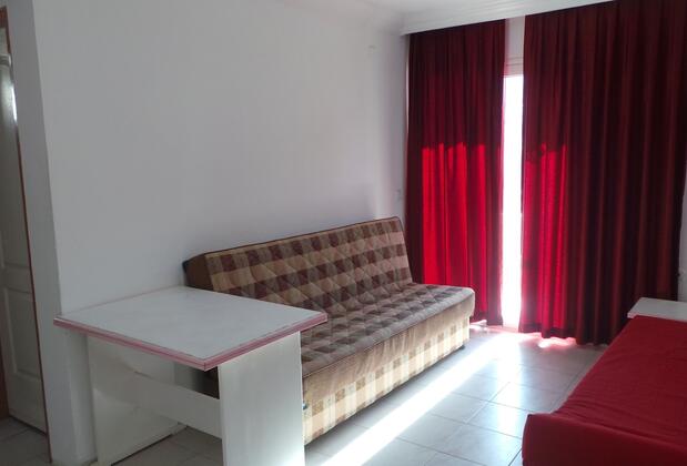 Family Apart - Görsel 33