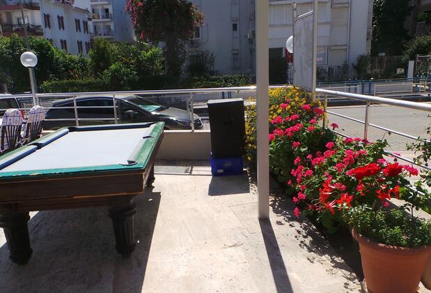 Family Apart - Görsel 12