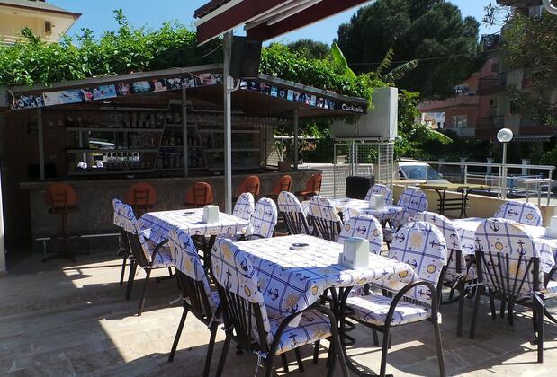 Family Apart - Görsel 13