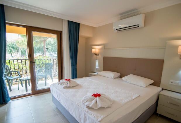 Holiday Calbis Hotel - Görsel 9