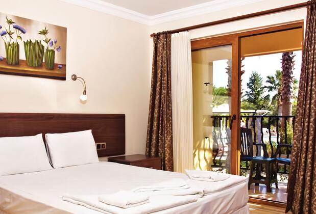 Holiday Calbis Hotel - Görsel 11