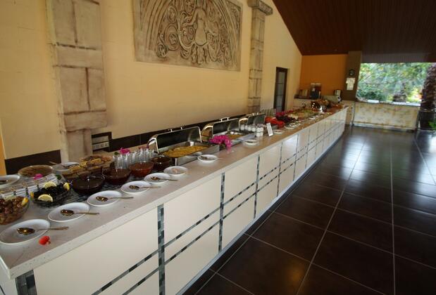 Holiday Calbis Hotel - Görsel 5