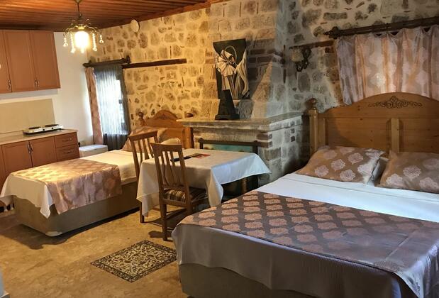 Famous Family Hotel - Görsel 30