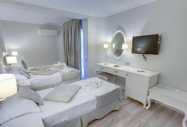 The Pine Hill Hotel & Suites - Görsel 10