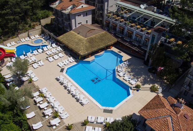 Hotel Pine Valley - Görsel 13