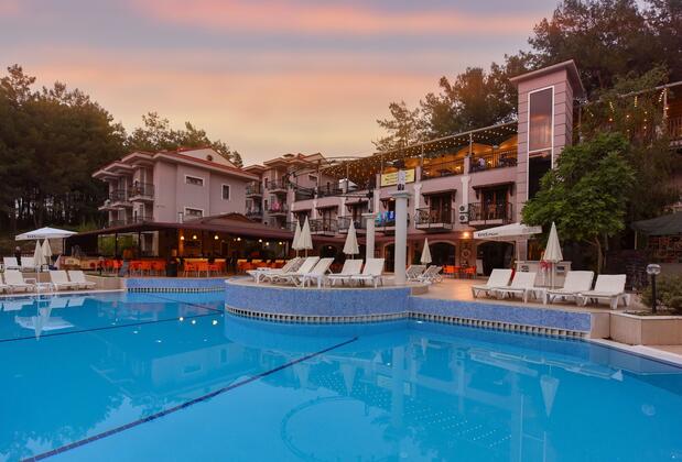 Hotel Pine Valley - Görsel 14