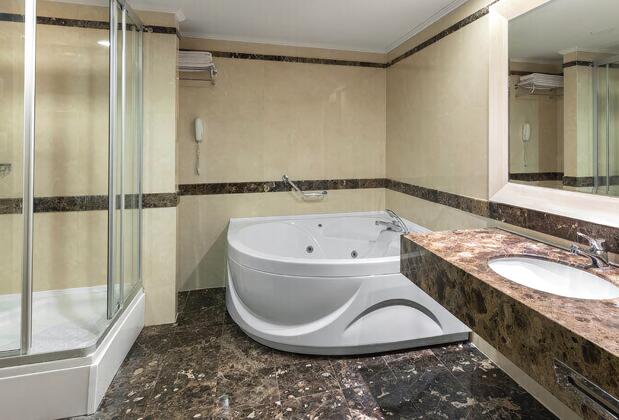 Paloma Perissia - Görsel 15