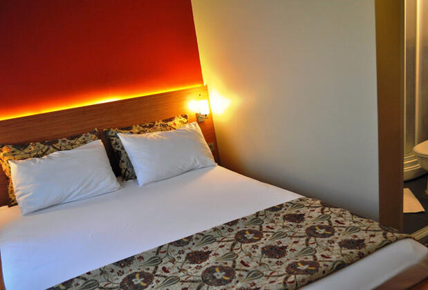 Antique Hostel Budget Hotel - Görsel 8