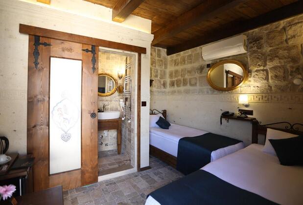 Artemis Cave Suites - Görsel 45