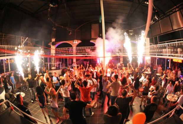 Klas More Beach Hotel - Görsel 12