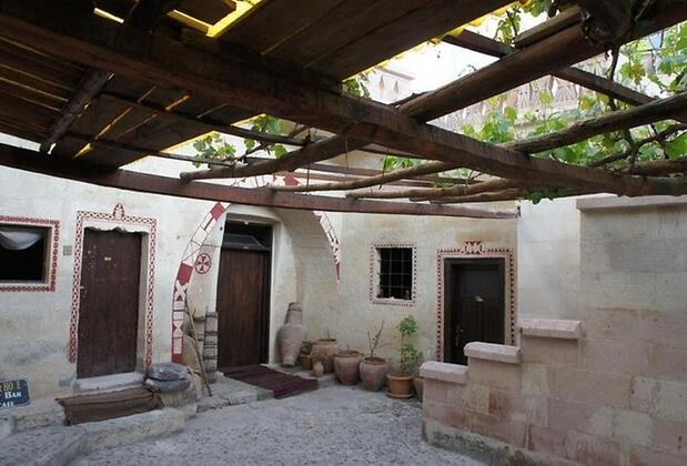 Monastery Cave Hotel - Görsel 4