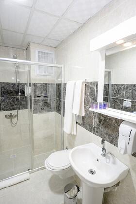 The Corner Inn Hotels by Suite - Görsel 9