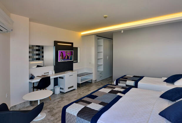 White City Beach Hotel - Görsel 24