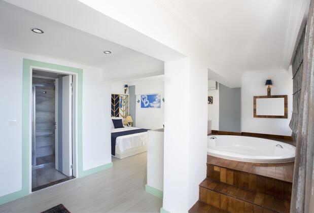 Sea View Hotel - Görsel 43