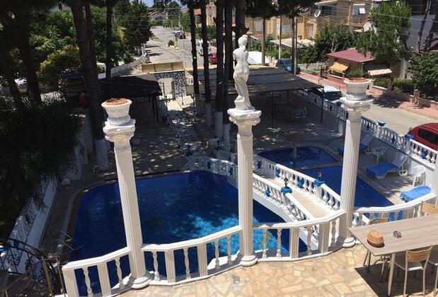 Shadow Hotel - Görsel 3