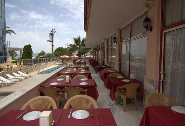 Kalamaki Beach Hotel - Görsel 4