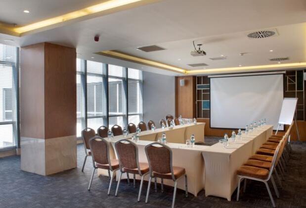 ISG Airport Hotel - Görsel 3