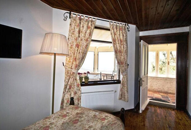 Pinecone Boutique Hotel - Görsel 22